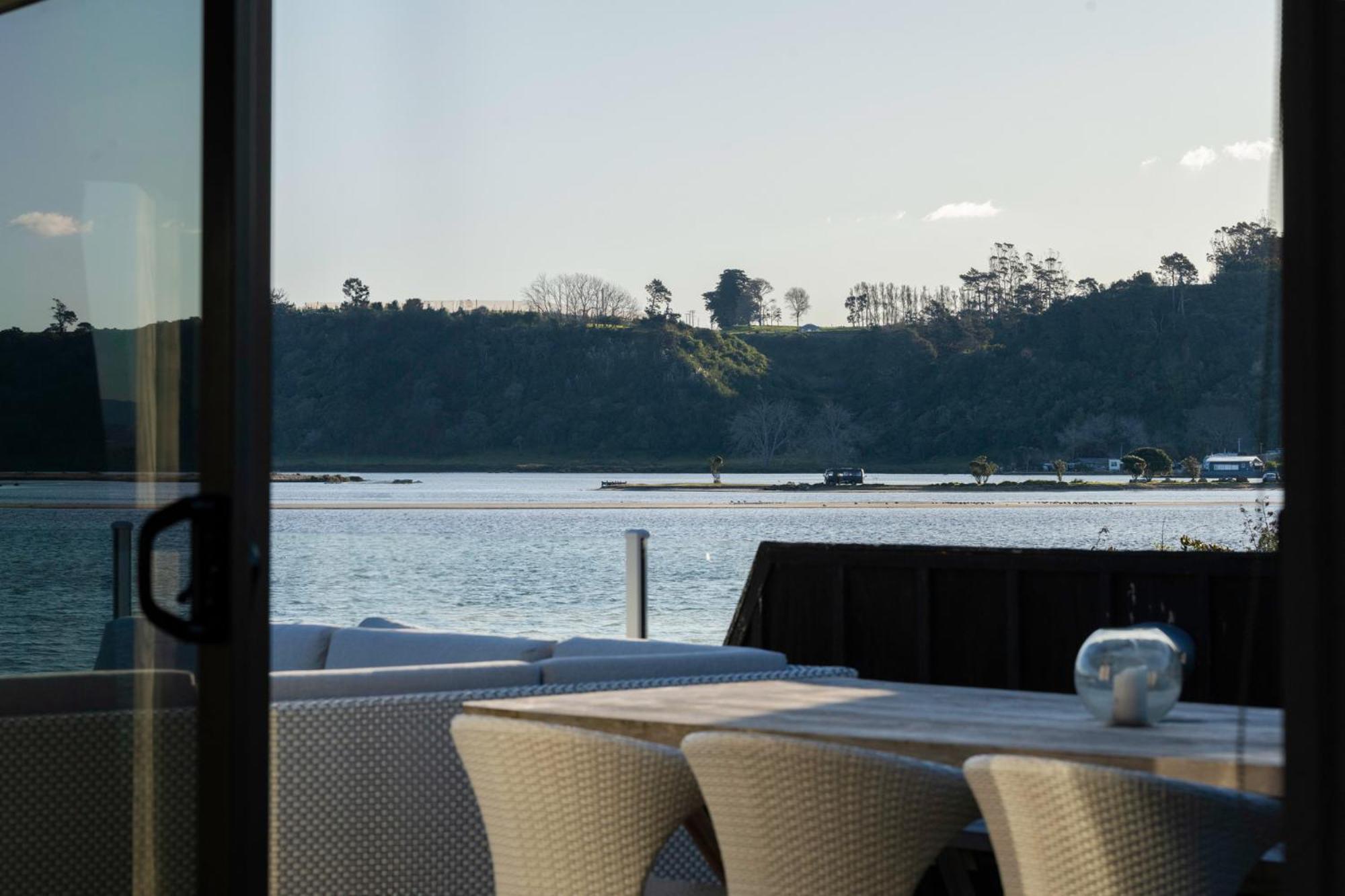 Pukehina Estuary Sunset Views Holiday Home Exteriör bild