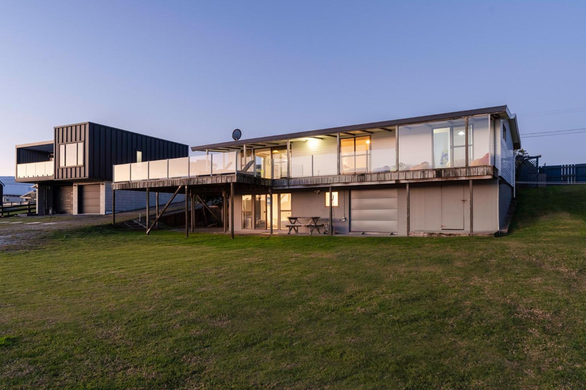 Pukehina Estuary Sunset Views Holiday Home Exteriör bild