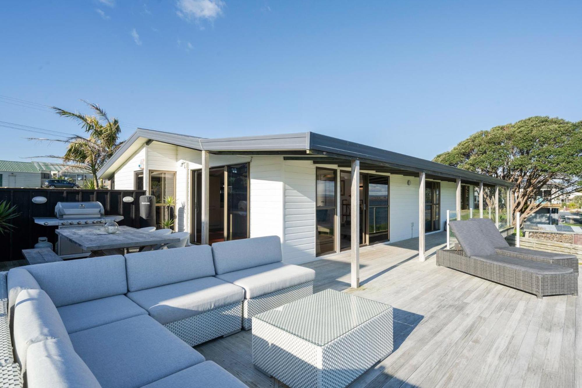 Pukehina Estuary Sunset Views Holiday Home Exteriör bild
